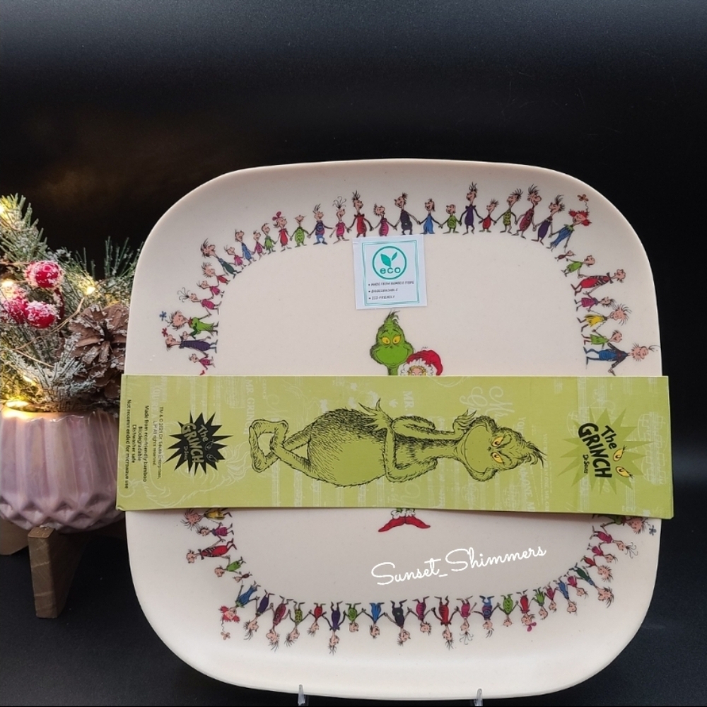 4pc Dr. Seuss GRINCH Who STOLE Christmas Square Melamine Plate Set NEW